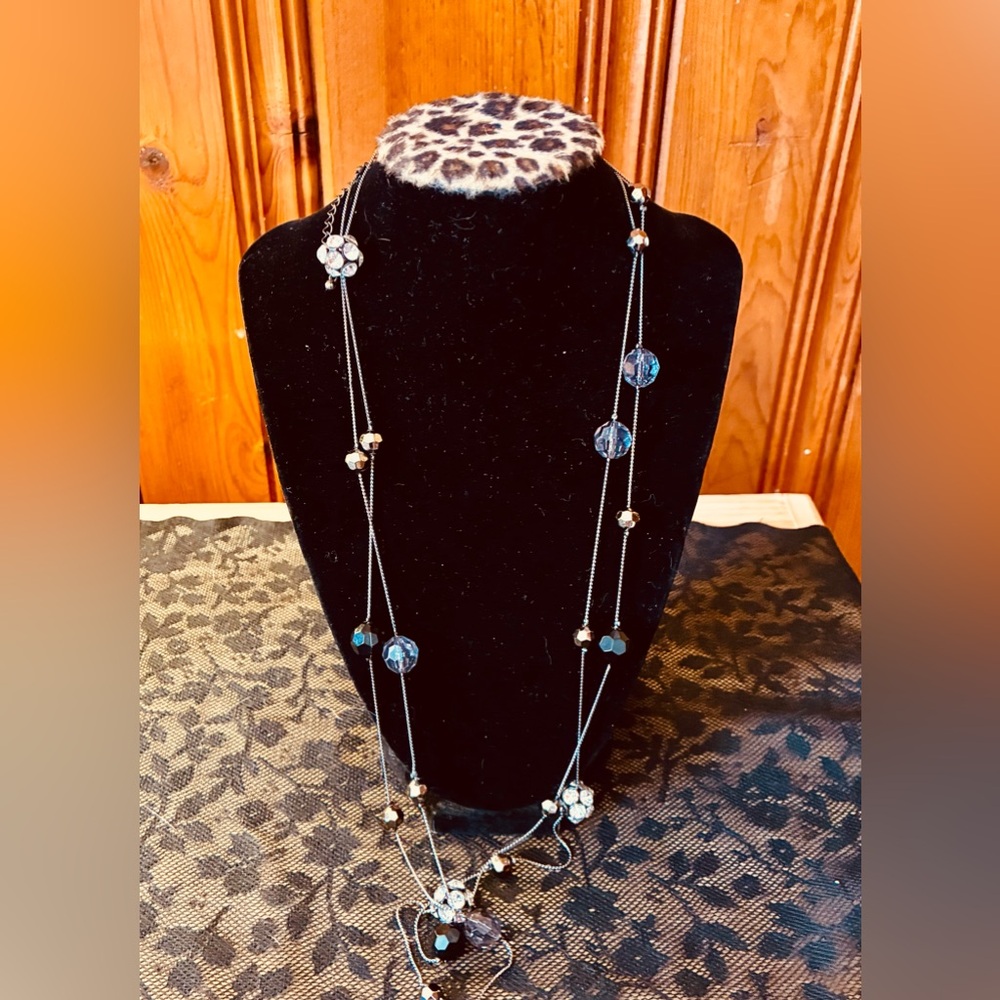 Elegant Silver and Blue Floral Necklace